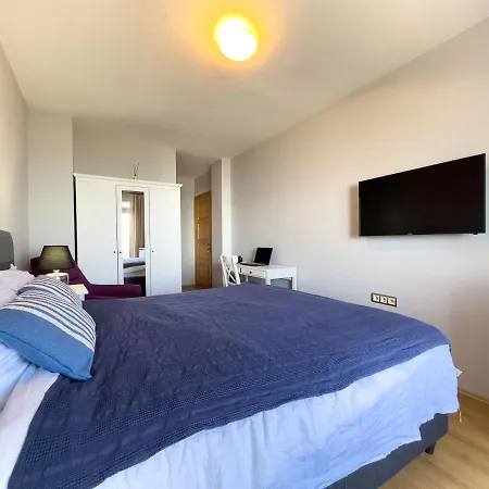 Privatunterkunft Cloud9 *