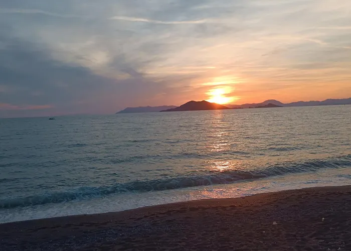 Cloud9 Gazde/Camere de închiriat Fethiye